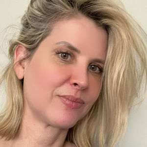 Meet your Posher, Renee